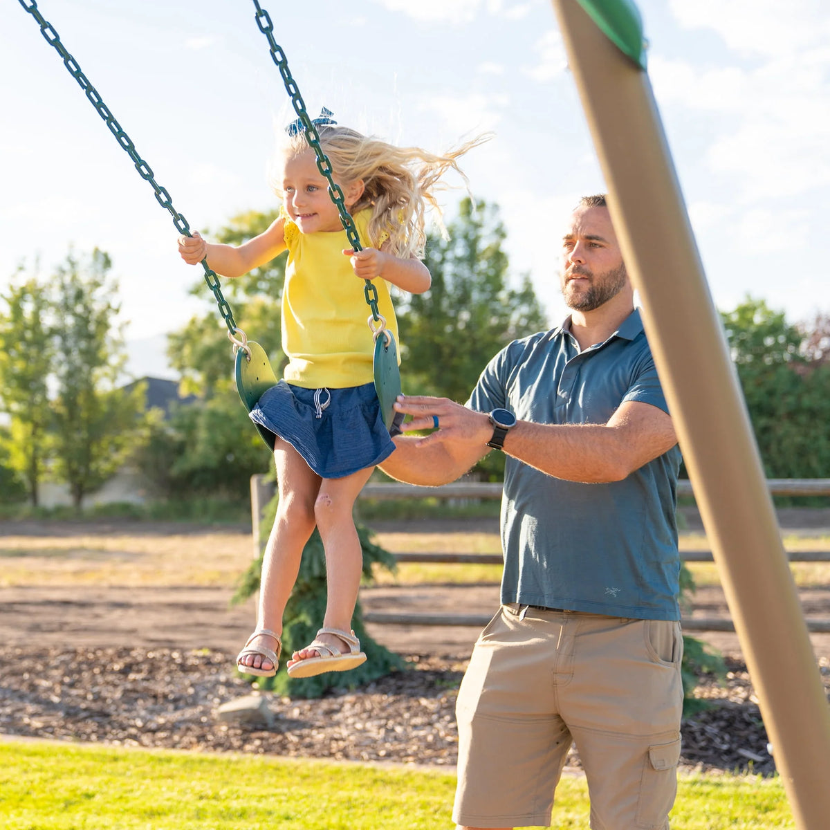 Kid's Metal Swing Set with 2 Belt Swings and Trapeze Bar G90725