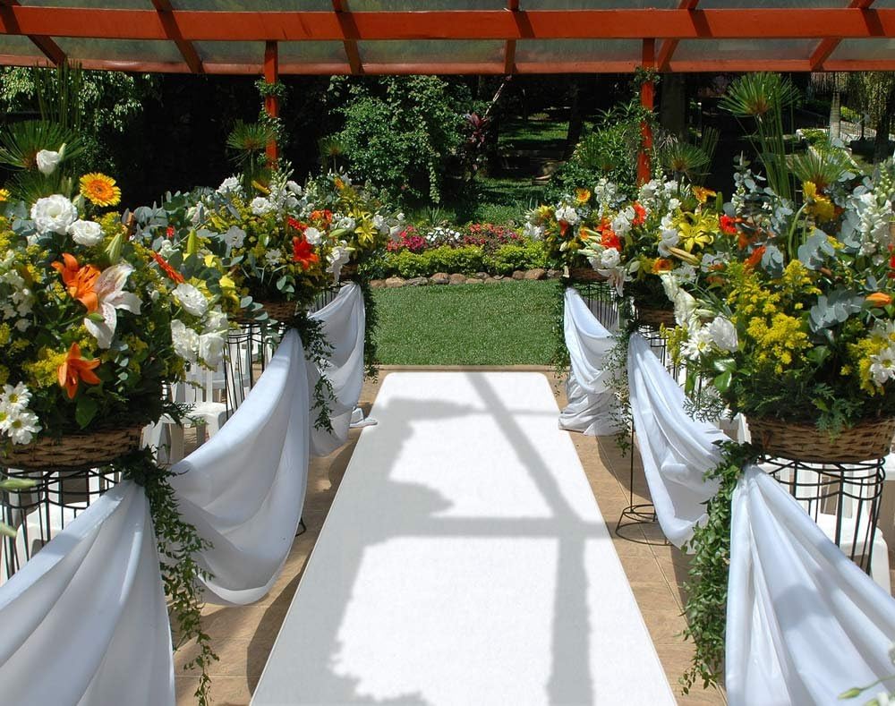 White Carpet Aisle Runner 4 Feet x 30 Feet H802