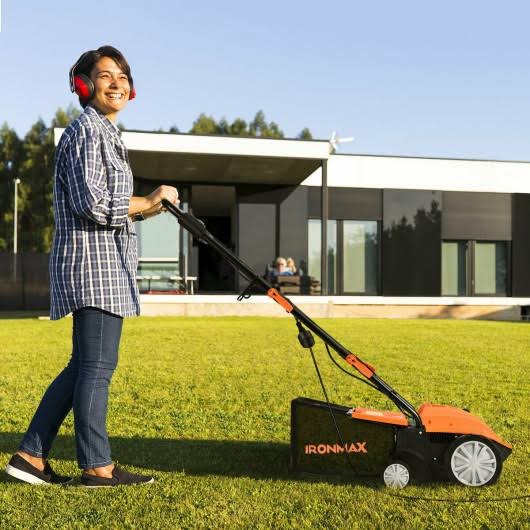 Corded Electric Lawn Mower Scarifier and Dethatcher C574