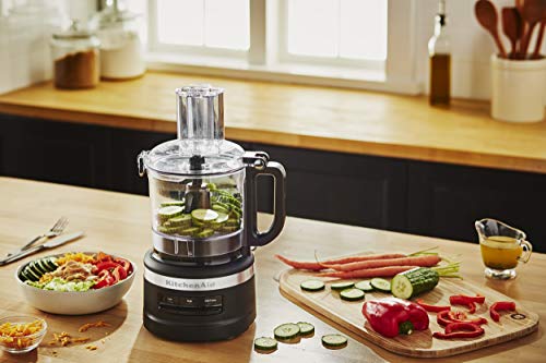 9 Cup Food Processor F327