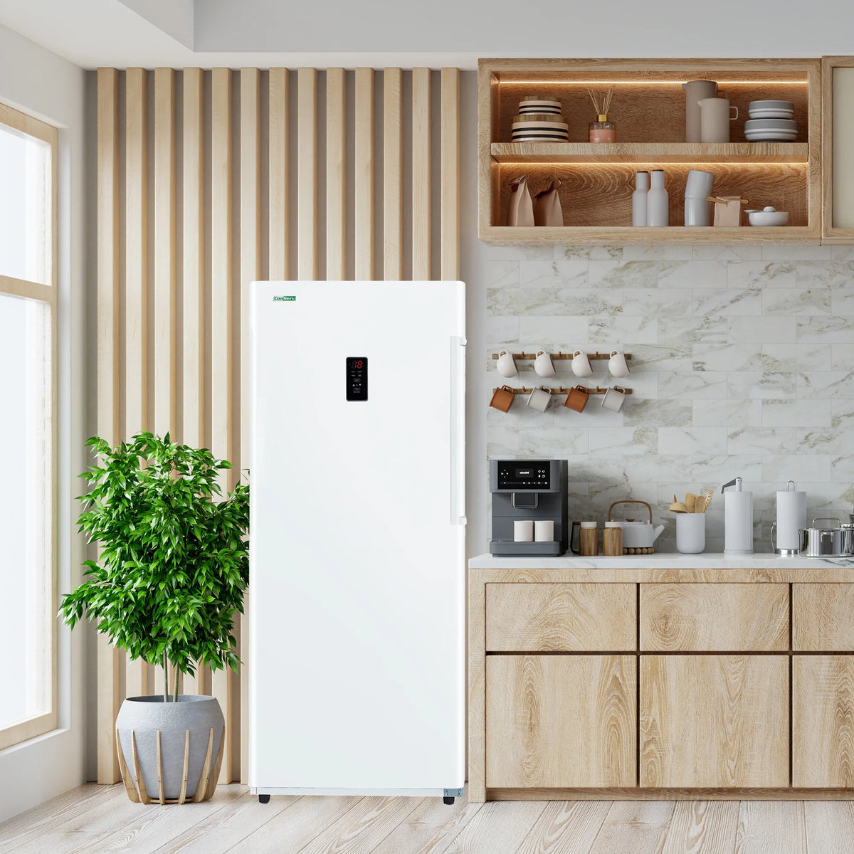 17 cu. ft Convertible Upright Freezer/Refrigerator in White with Reversible Door F332